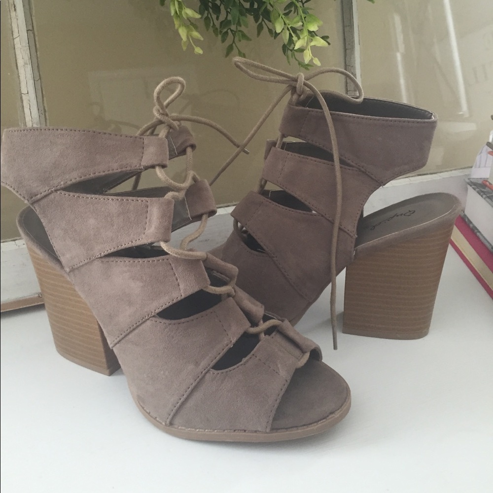 Lace up heals